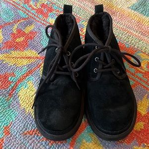 BLACK UGG NEUMEL SIZE 7